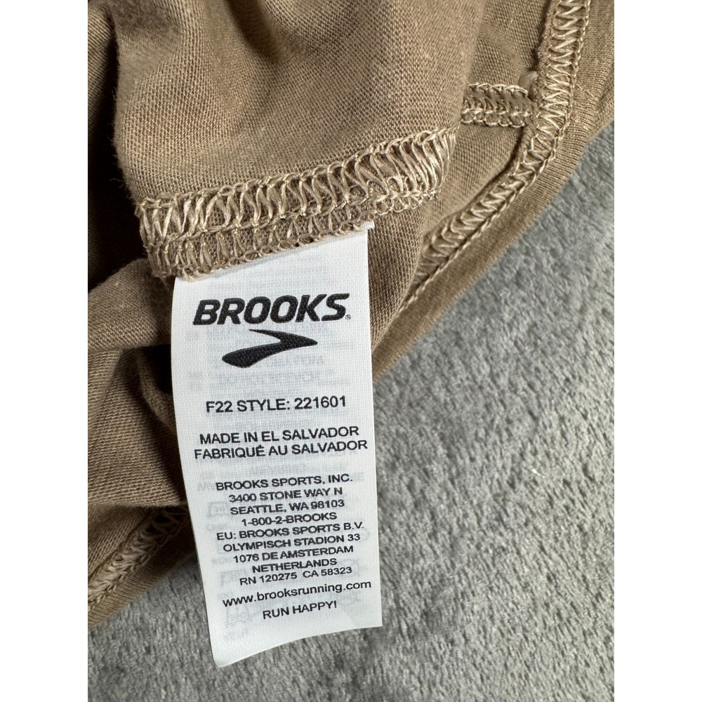 NWT: Brooks Shoes "Run Buddy" Distance Graphic Heather Oatmeal Tank Top Sz Small - Picture 10 of 12